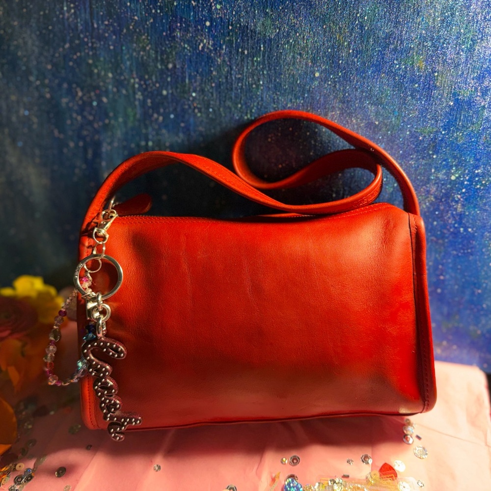 Vintage Coach 9057 Red Leather bag Super pretty Coach keychain & puffy heart